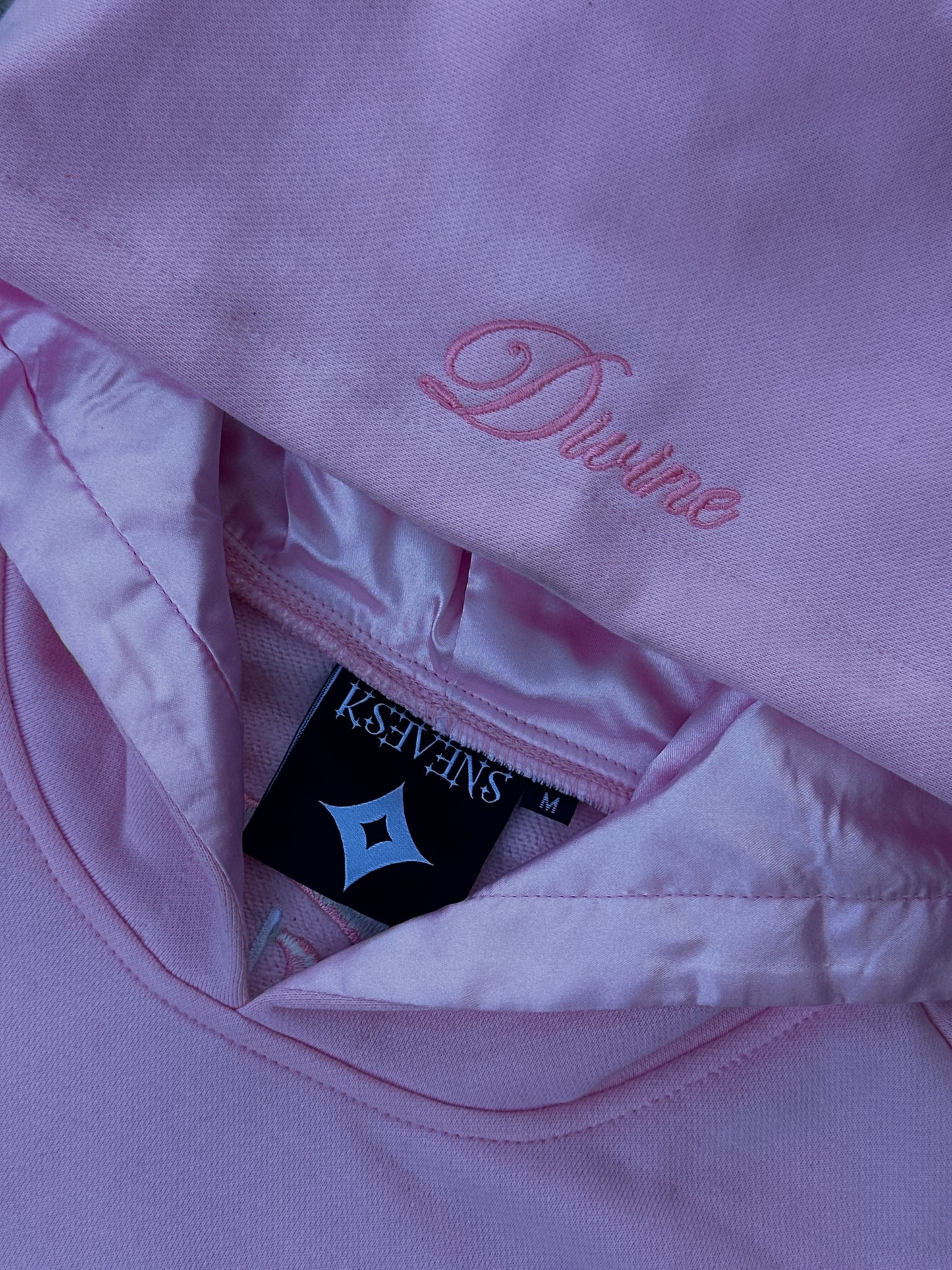 CAPTURE YOUR DIVINITY HOODIE