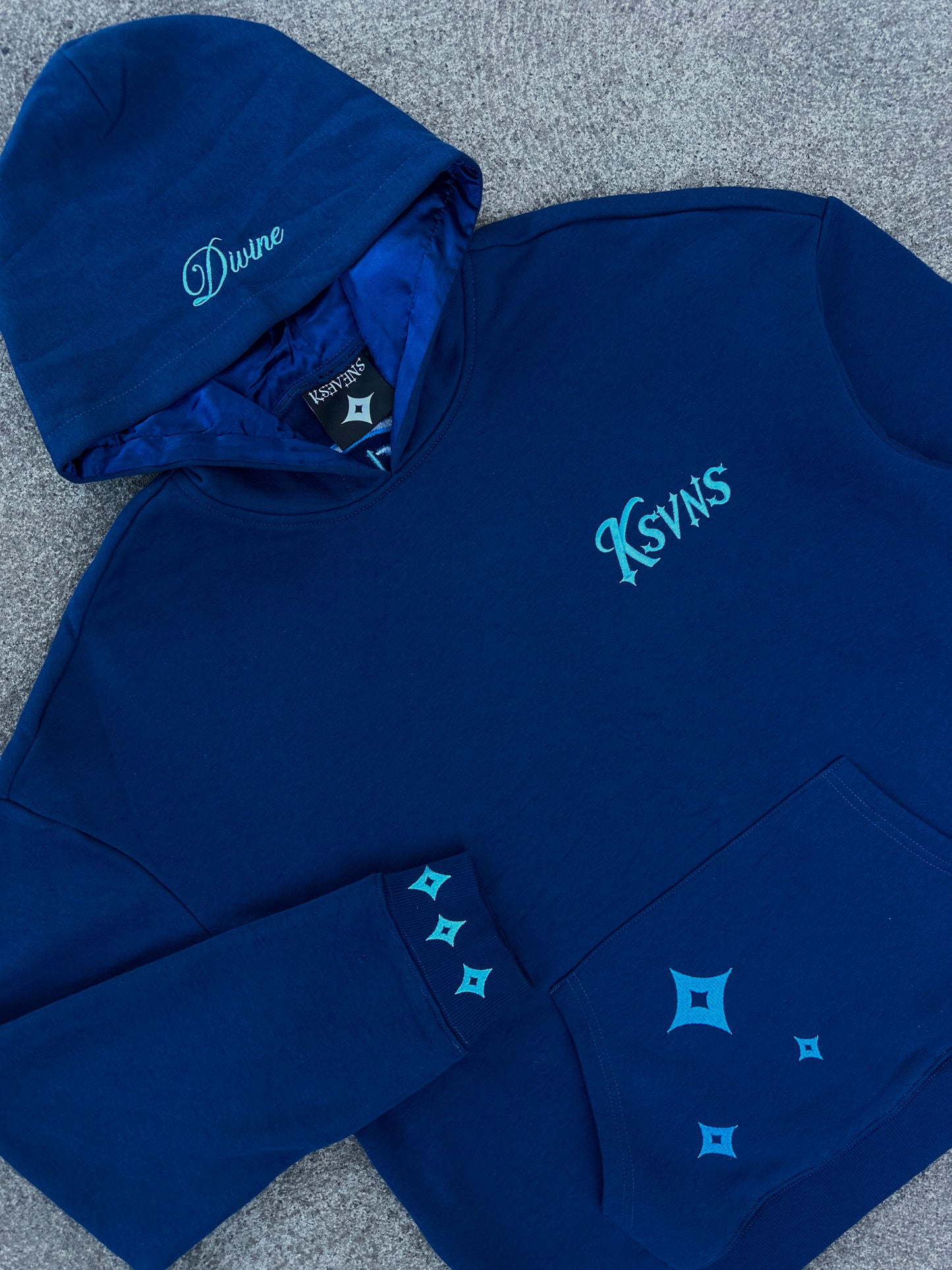 CAPTURE YOUR DIVINITY HOODIE