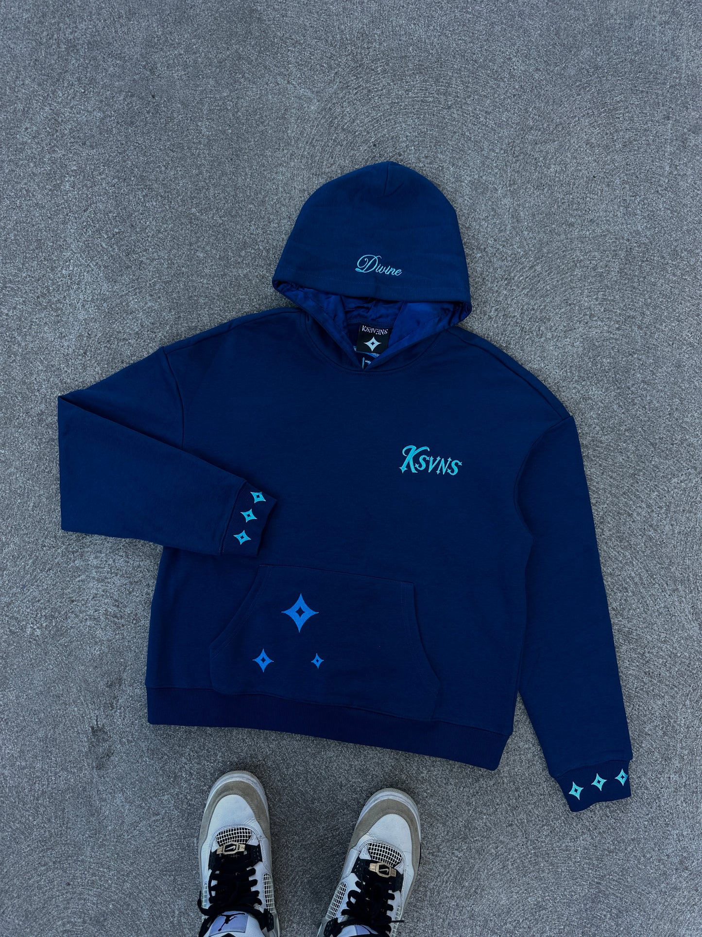 CAPTURE YOUR DIVINITY HOODIE